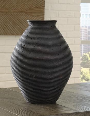 Hannela Vase - Abundant Home Collections