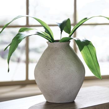 Hannela Vase - Abundant Home Collections