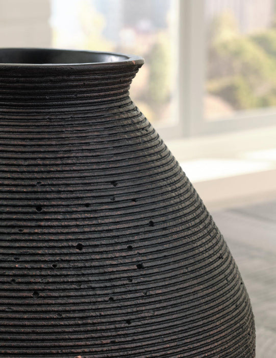 Hannela Vase - Abundant Home Collections