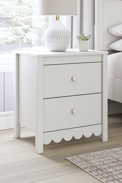 Hallityn Nightstand - Abundant Home Collections