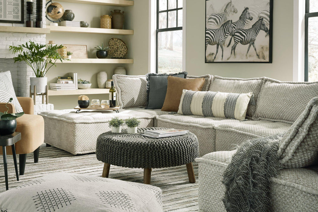 Bales Accent Chair - Abundant Home Collections