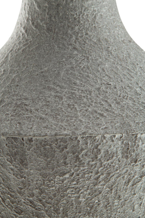 Estonbank Vase - Abundant Home Collections