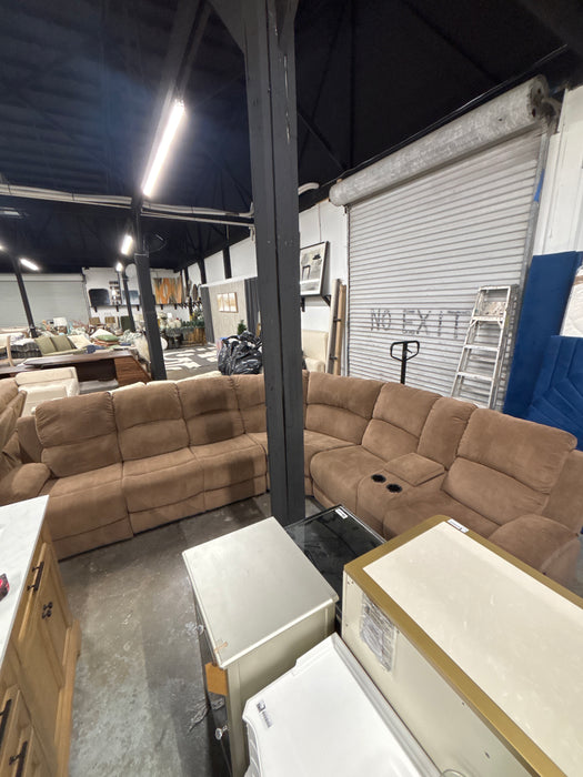 Brown 6-Piece Power Reclining Sectional with Console & Cup Holders – Like New!