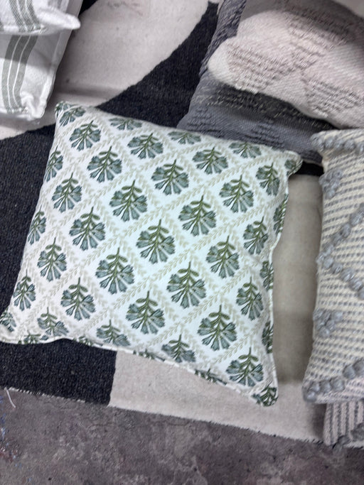 Green Botanical Print Throw Pillow