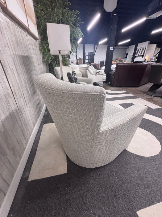 Stunning Pair of Ethan Allen Neutral Patterned Swivel Accent Chairs – Like New!