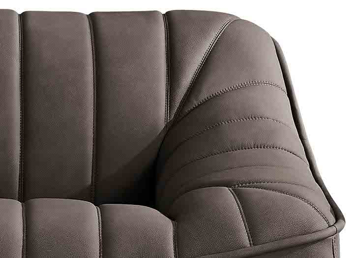 Snug Leather Sofa Collection