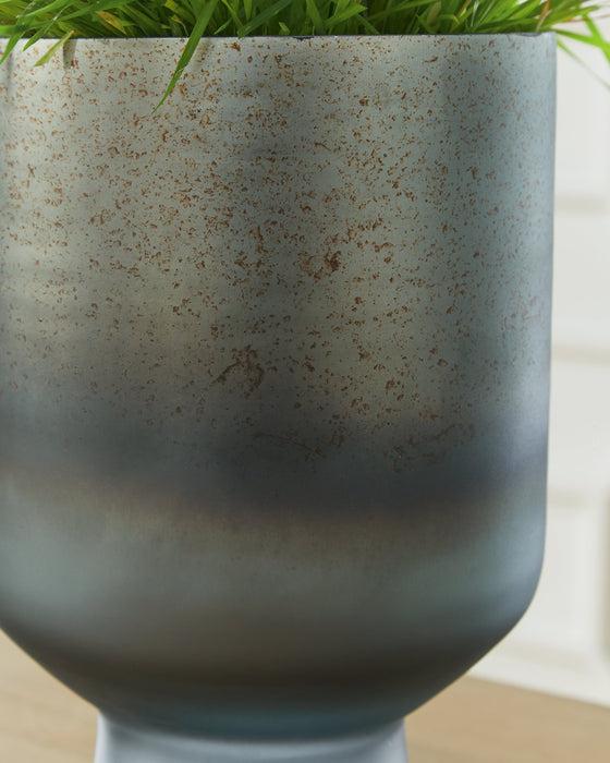 Pennmore Vase - Abundant Home Collections