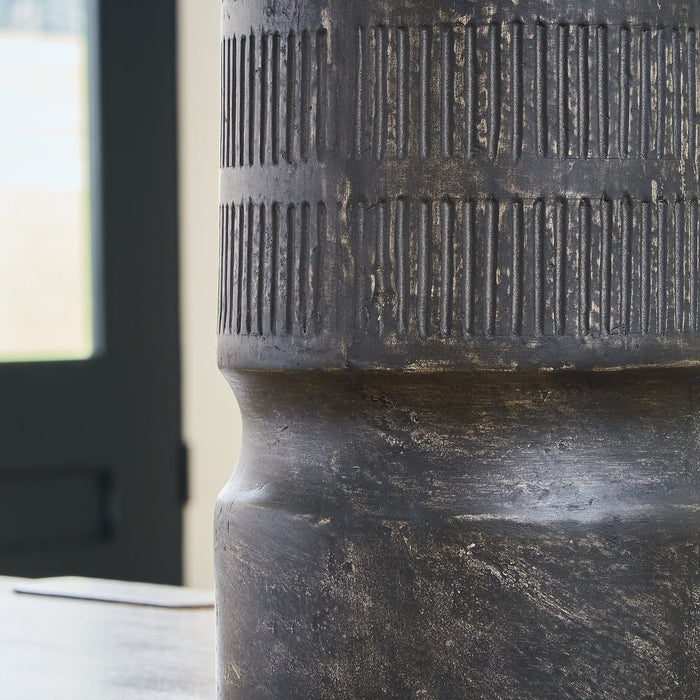 Beninworth Vase - Abundant Home Collections