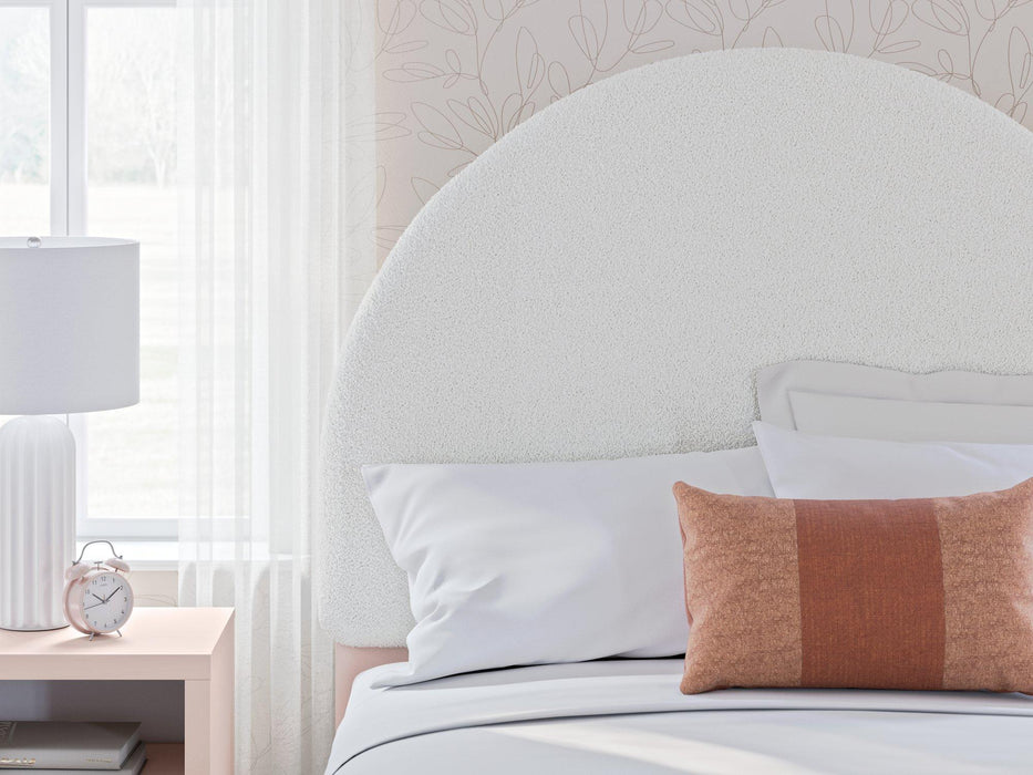 Wistenpine Bedroom Package - Abundant Home Collections
