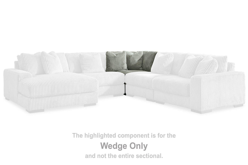 Lindyn Sectional - Abundant Home Collections